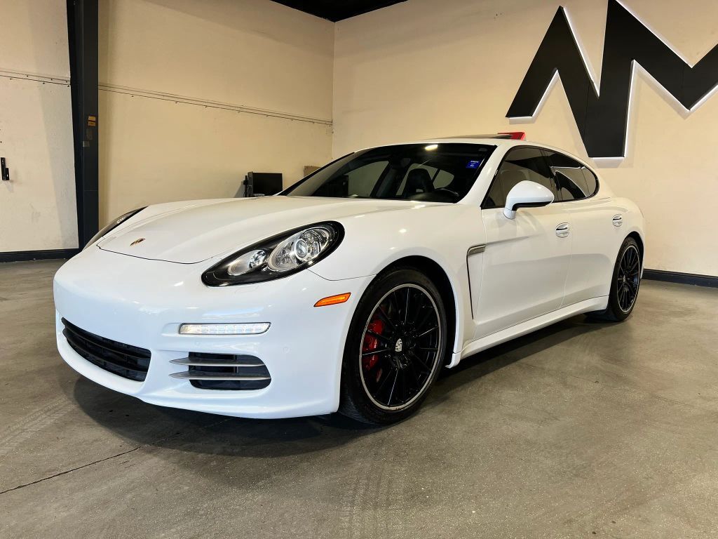 2015 PORSCHE Panamera
