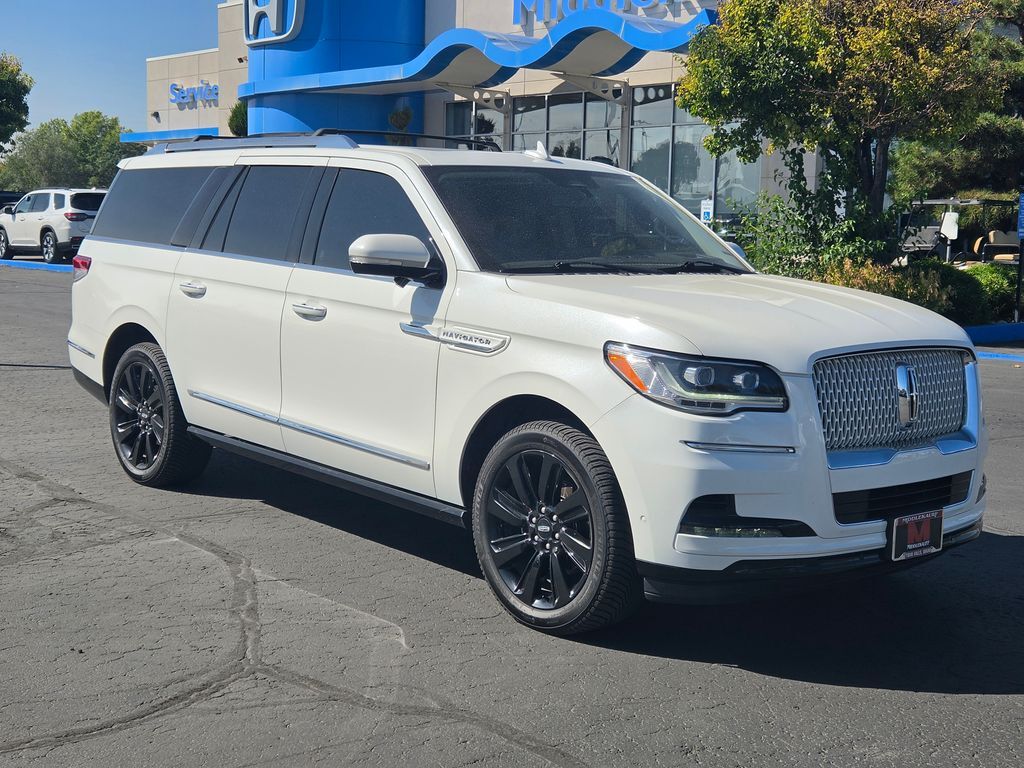 2022 LINCOLN Navigator L
