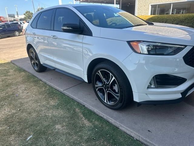 2023 FORD Edge