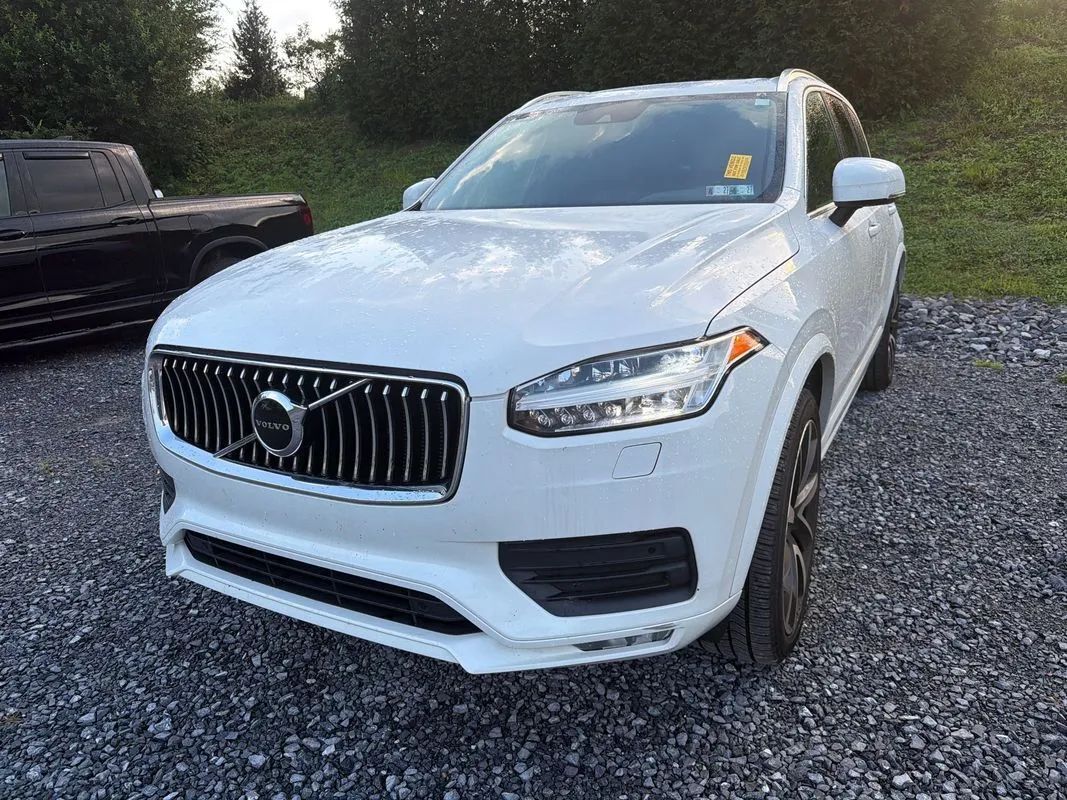 2021 VOLVO XC90