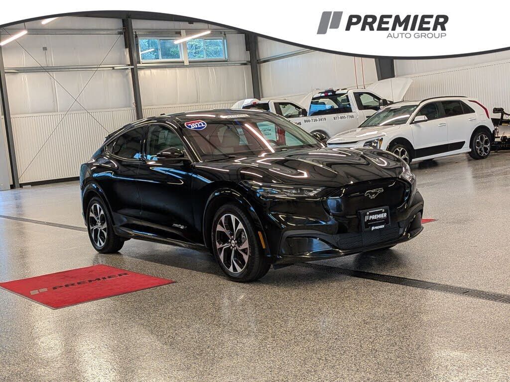 2022 FORD Mach-E