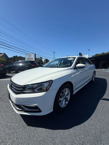 2016 VOLKSWAGEN Passat
