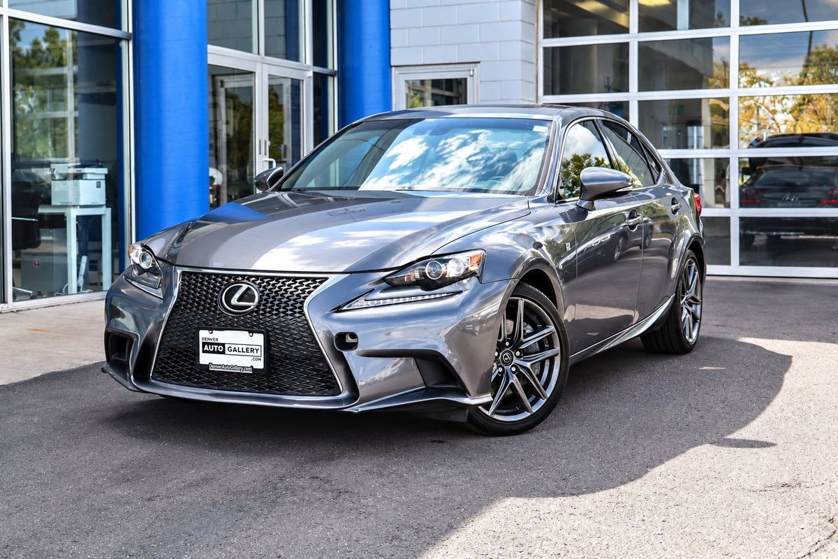 2016 LEXUS IS