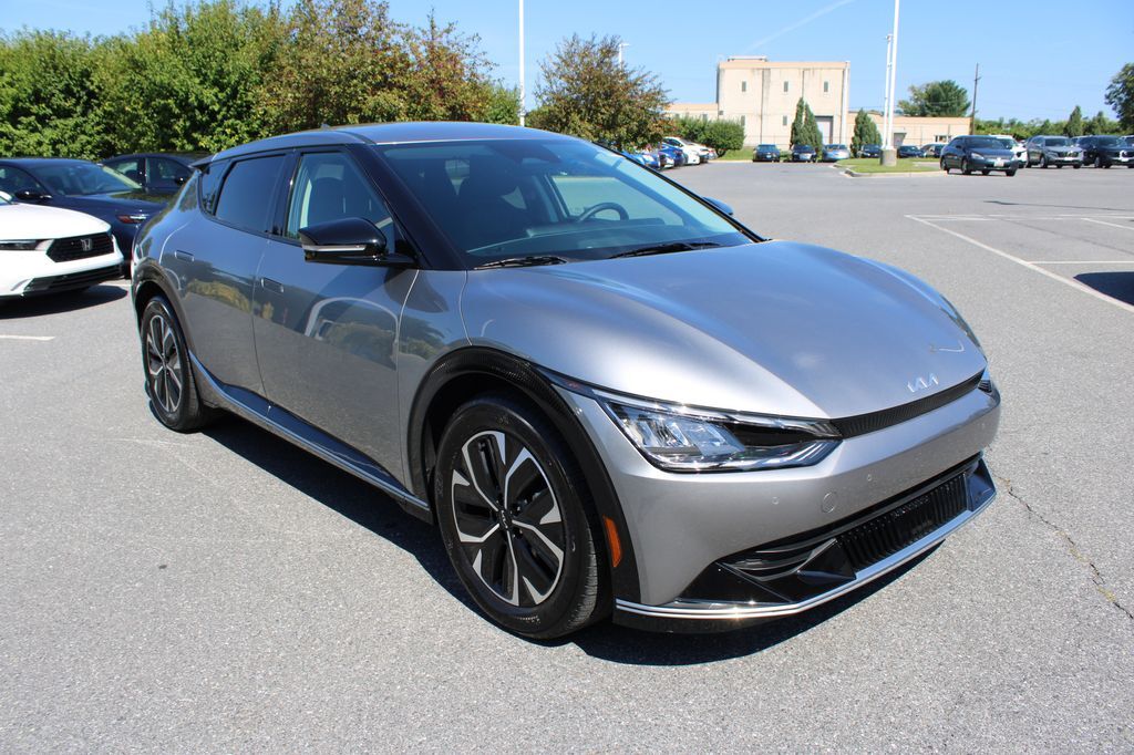 2023 KIA EV6
