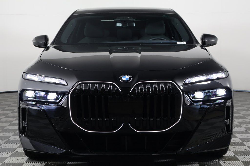 2024 BMW 760i