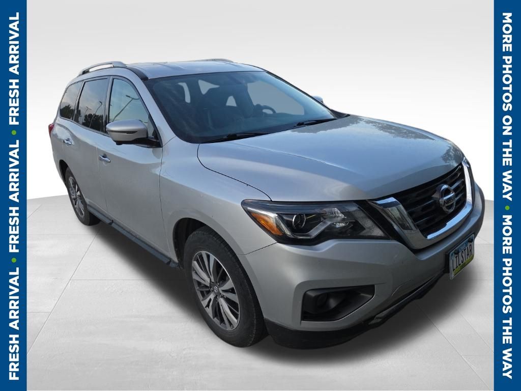 2020 NISSAN Pathfinder