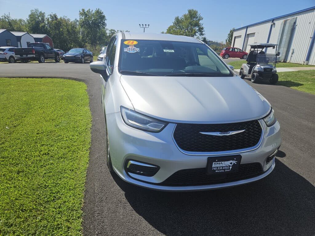 2023 CHRYSLER Pacifica