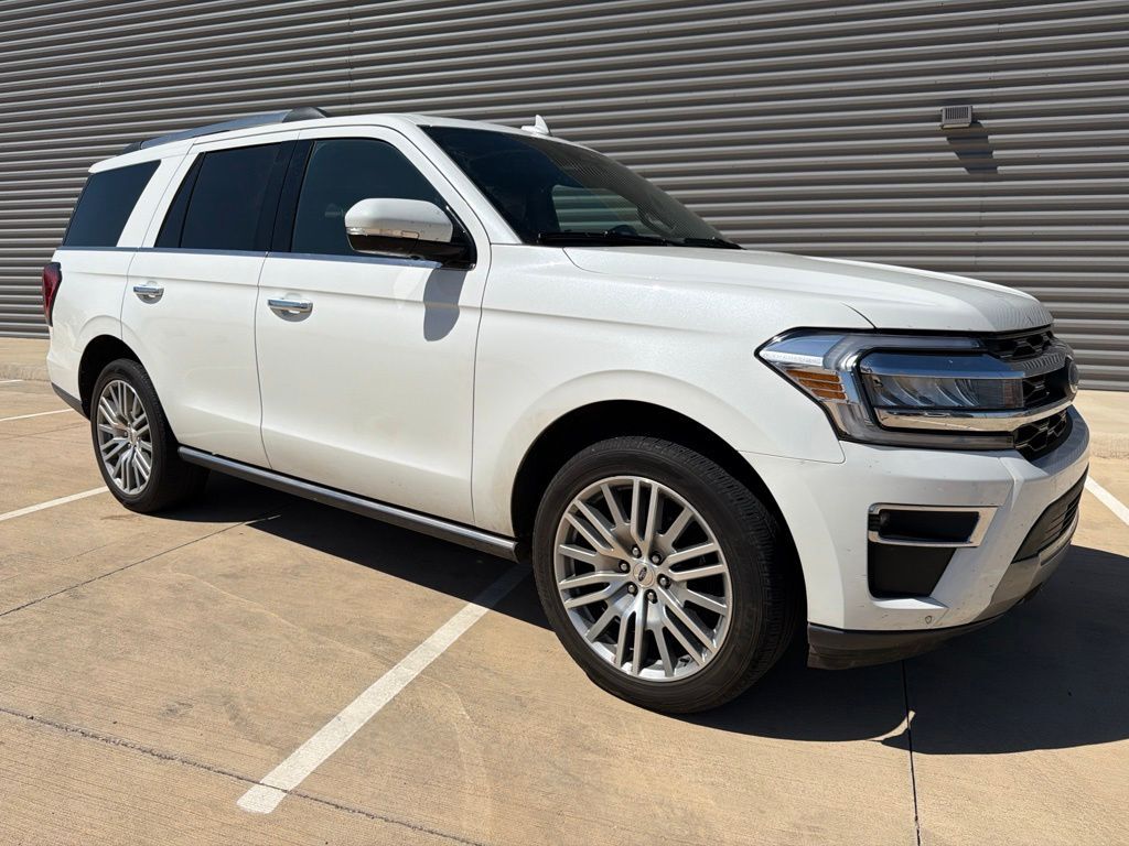 2022 FORD Expedition