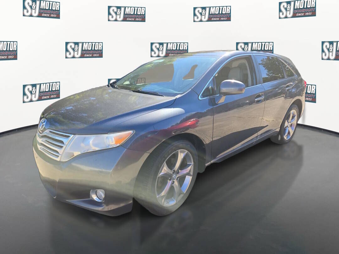 2010 TOYOTA Venza