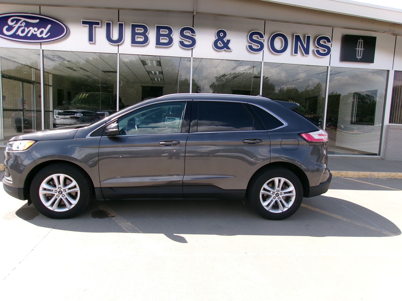 2020 FORD Edge
