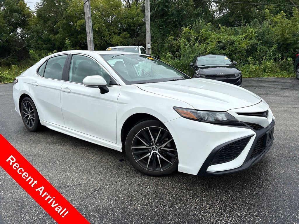 2024 TOYOTA Camry