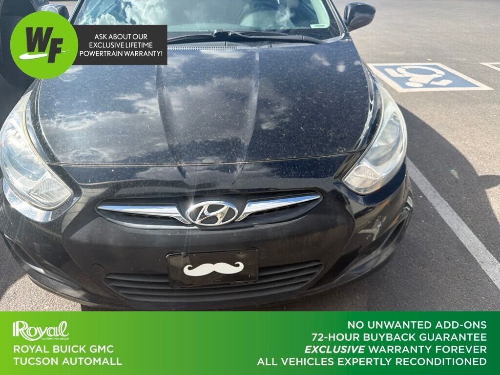 2013 HYUNDAI Accent