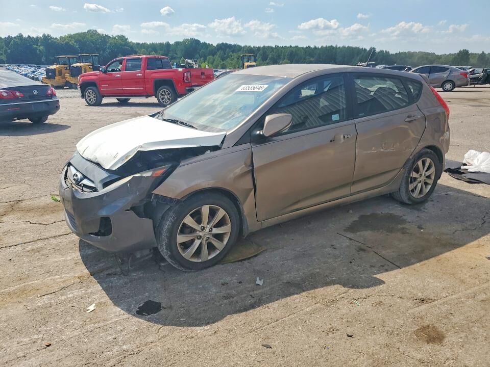 2013 HYUNDAI Accent