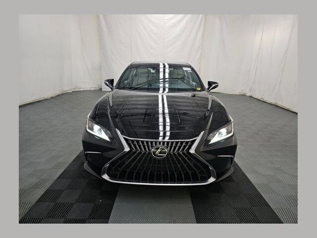 2023 LEXUS ES
