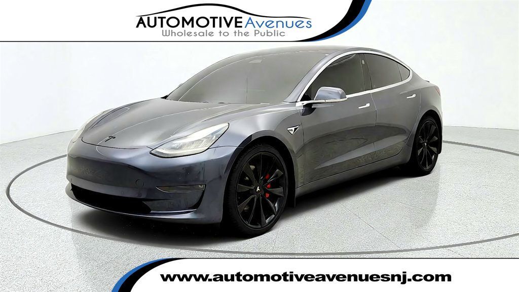 2018 TESLA Model 3