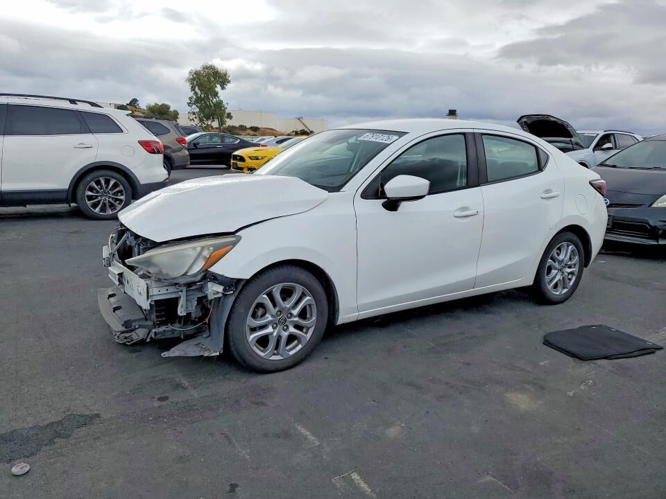 2016 TOYOTA Scion