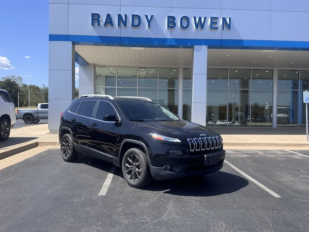 2017 JEEP Cherokee