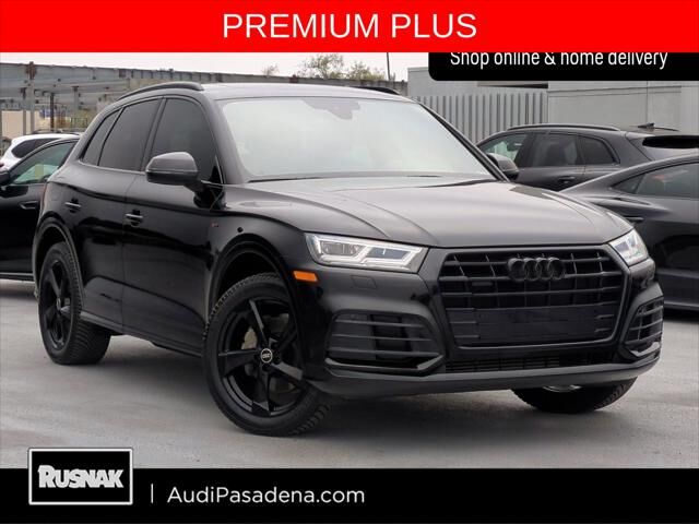 2020 AUDI Q5 e