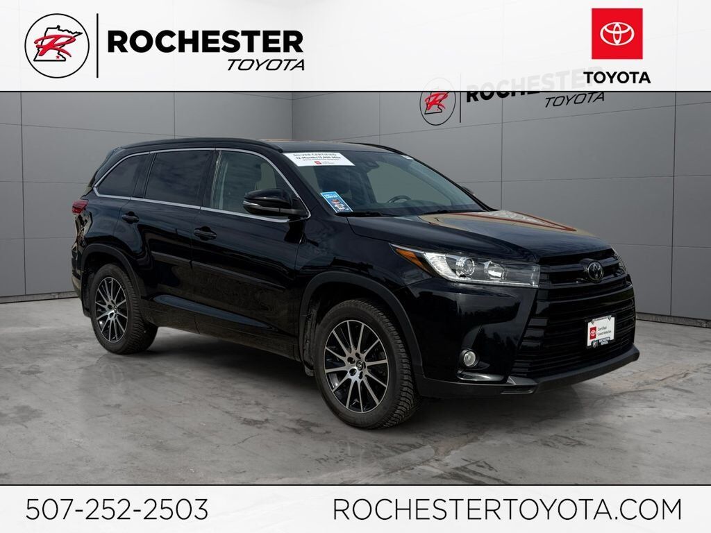 2017 TOYOTA Highlander