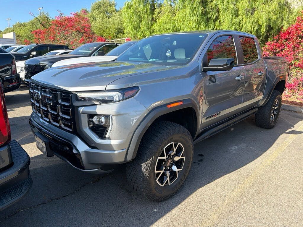 2023 GMC Canyon