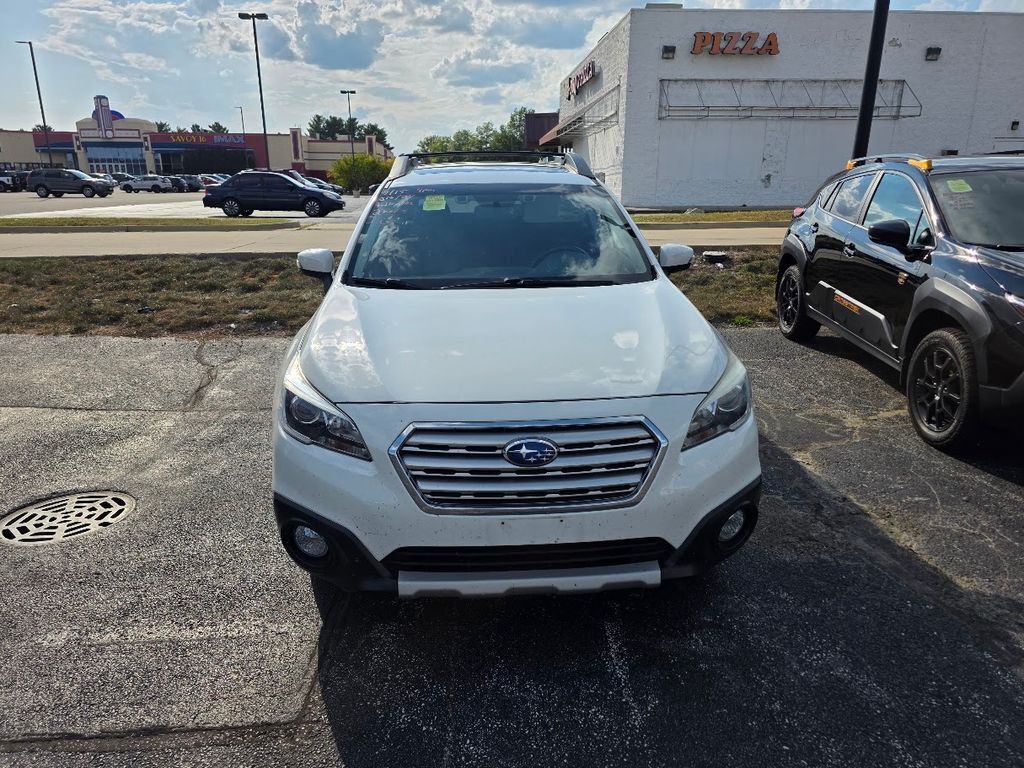 2015 SUBARU Outback