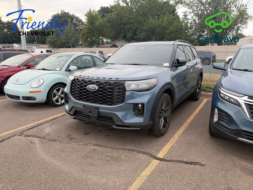 2025 FORD Explorer