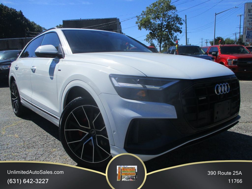 2021 AUDI Q8