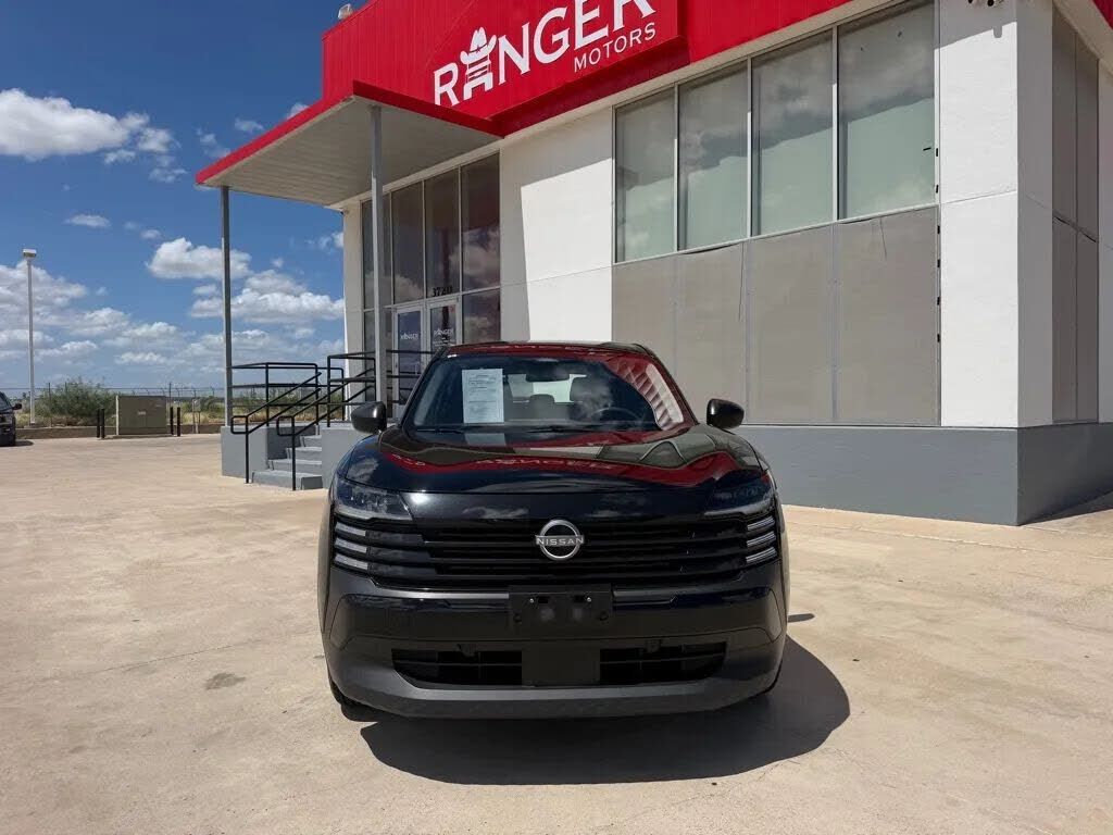 2025 NISSAN Kicks