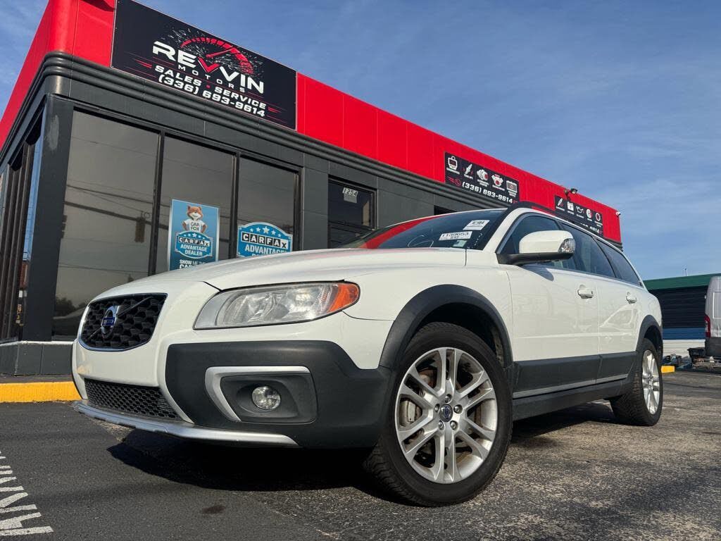 2016 VOLVO XC70