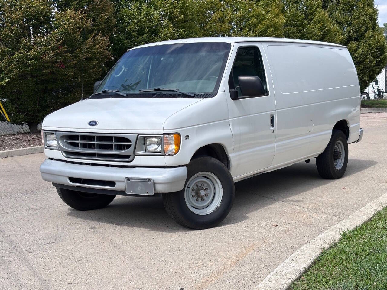 2001 FORD E-350