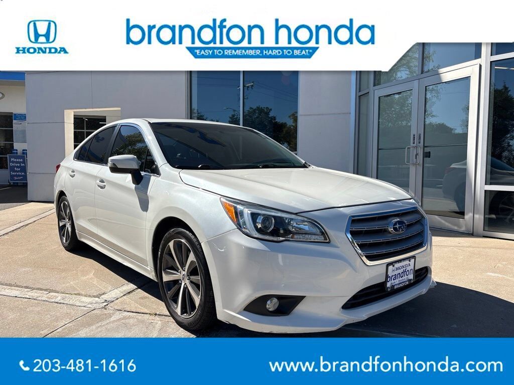 2017 SUBARU Legacy