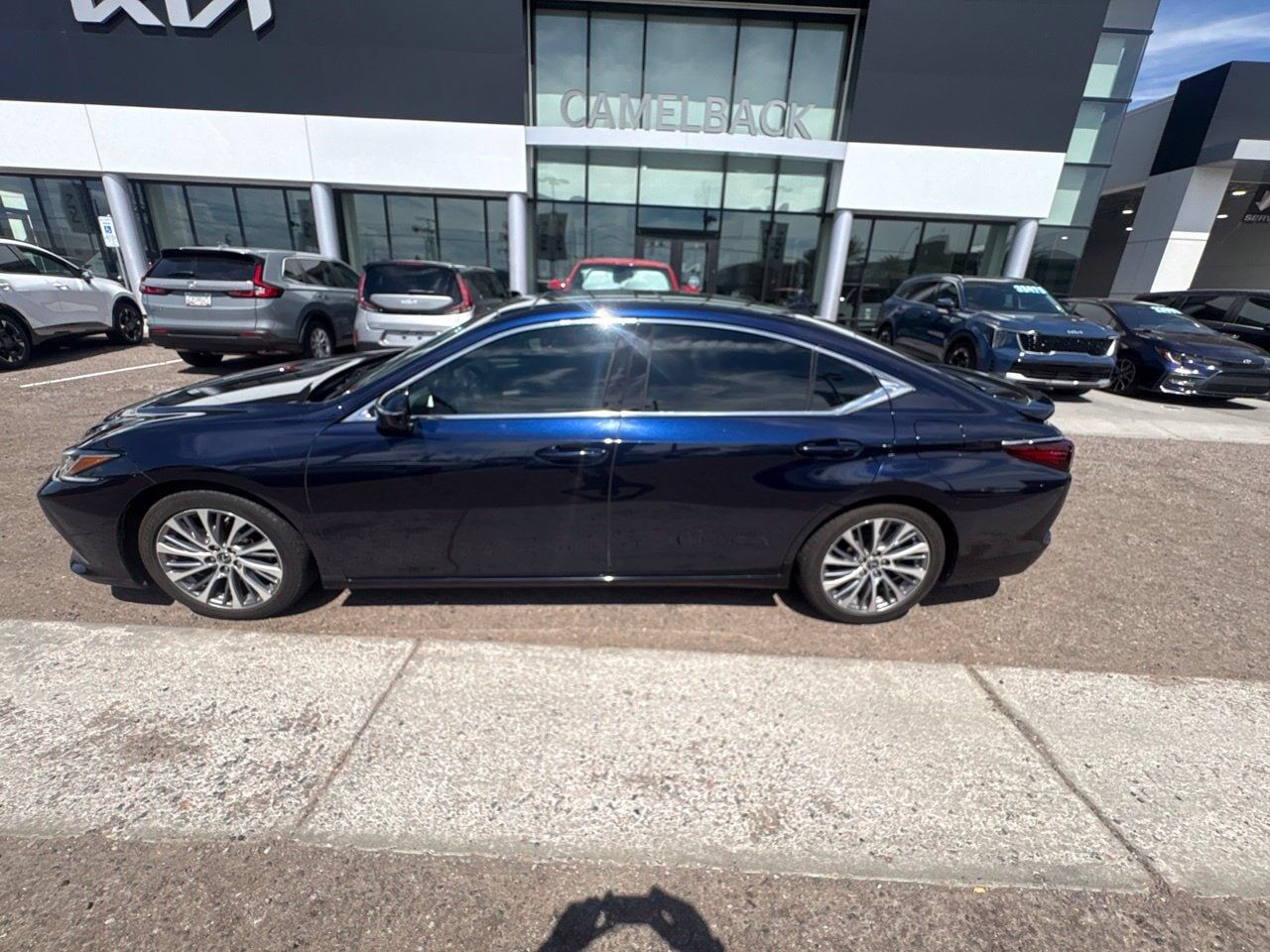 2021 LEXUS ES