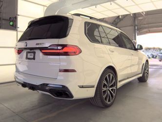 2021 BMW X7