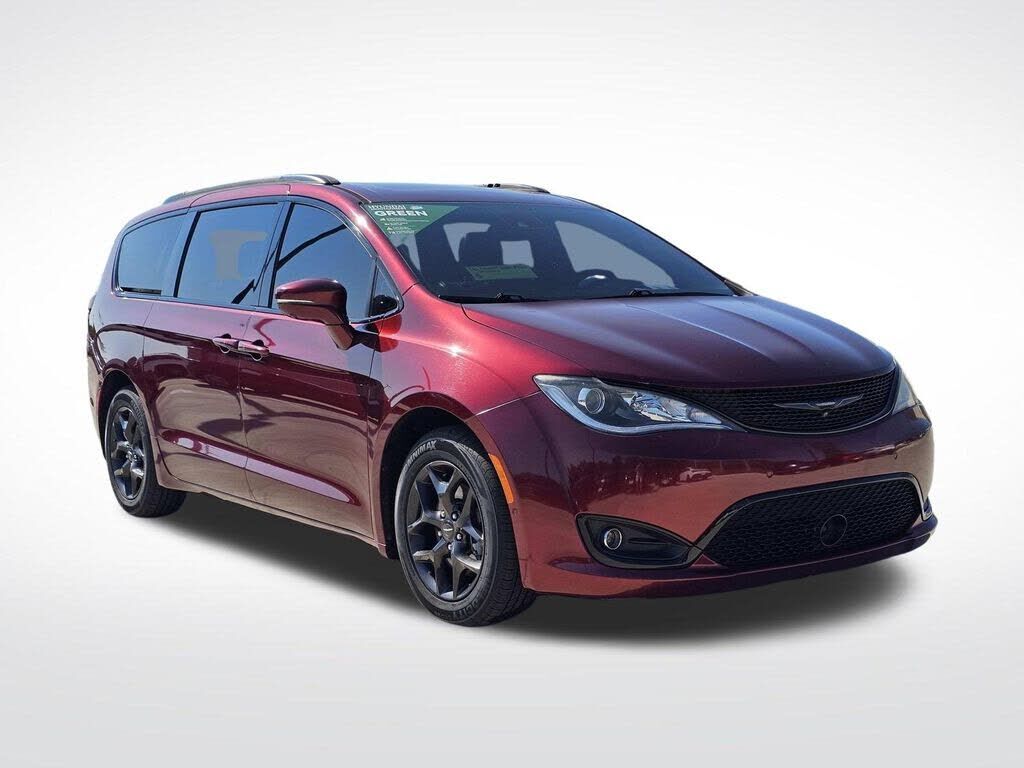 2019 CHRYSLER Pacifica