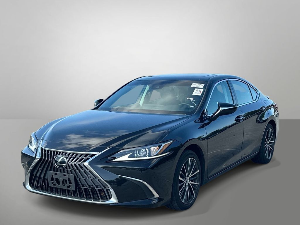 2022 LEXUS ES