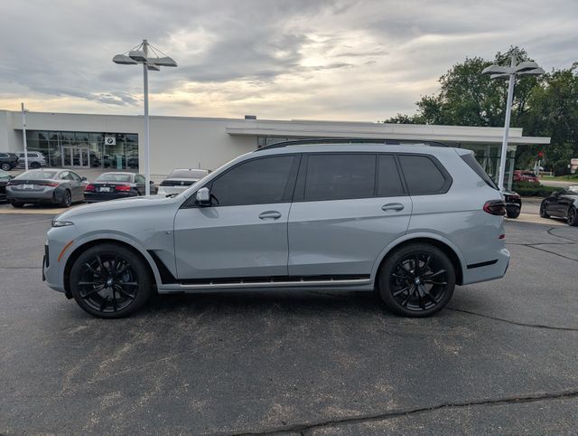 2024 BMW X7
