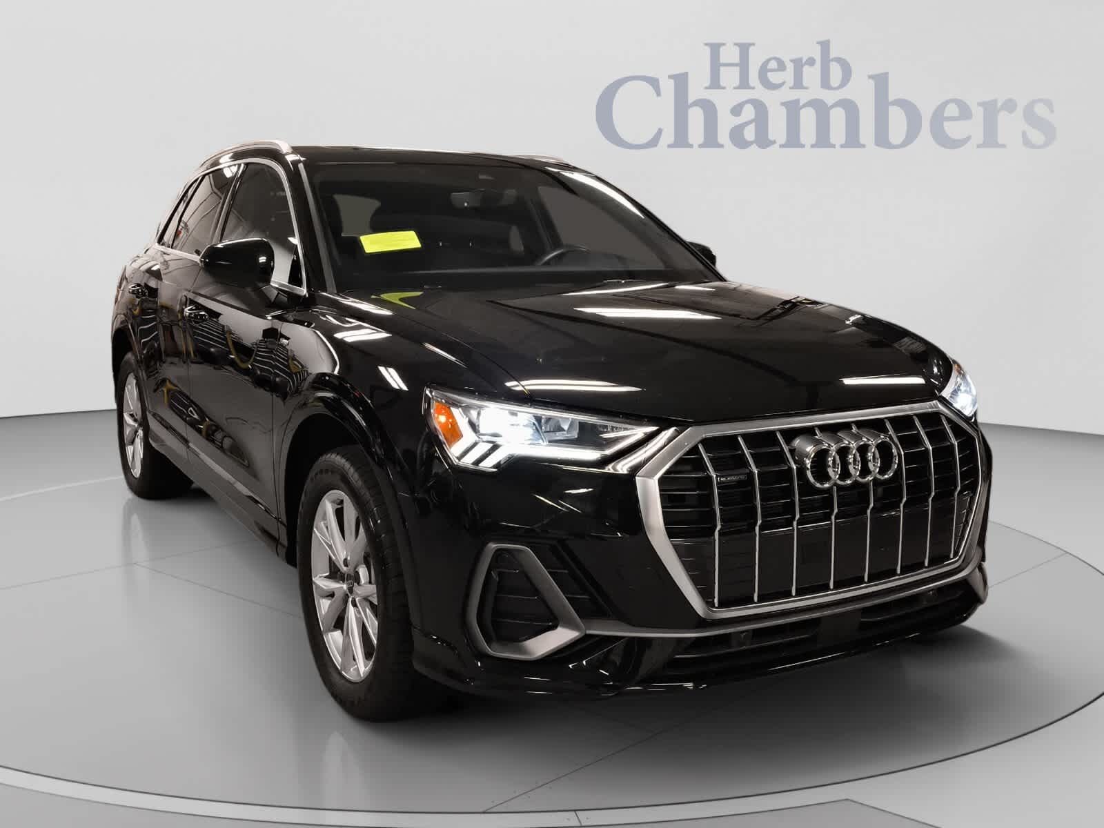 2024 AUDI Q3