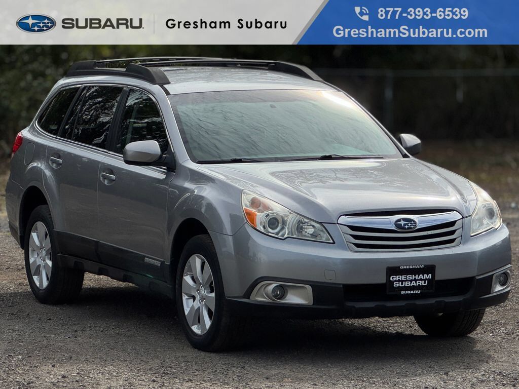 2011 SUBARU Outback