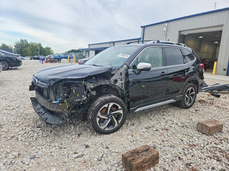 2022 SUBARU Forester