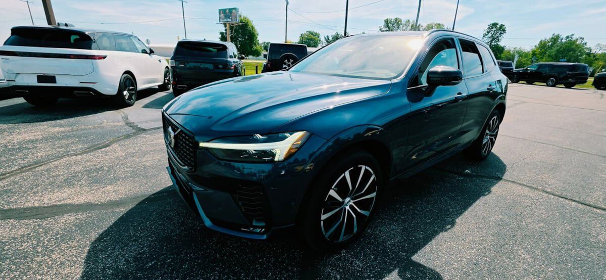 2024 VOLVO XC60