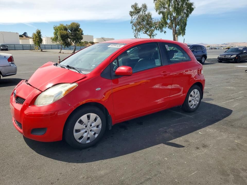 2010 TOYOTA Yaris