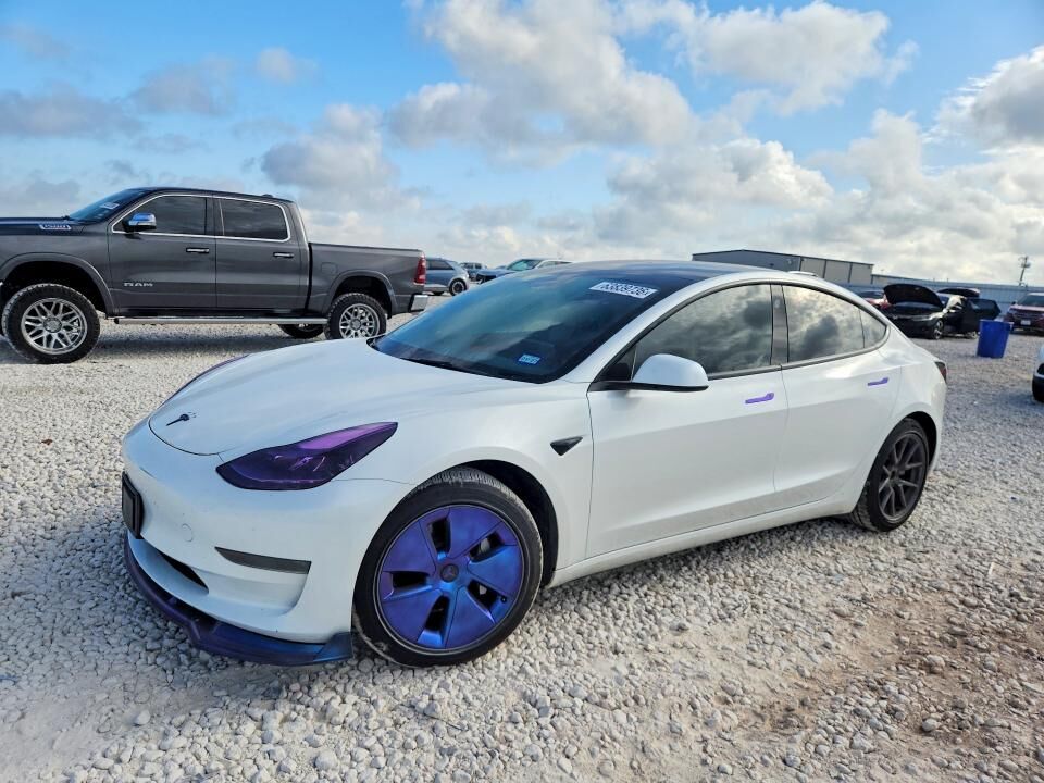 2023 TESLA Model 3