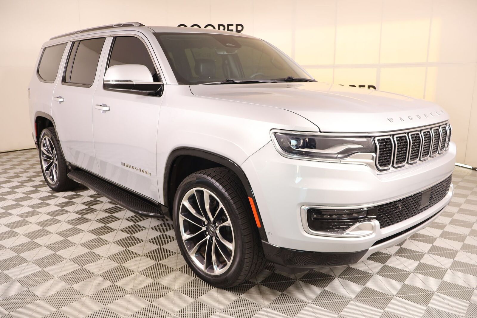 2022 JEEP Wagoneer