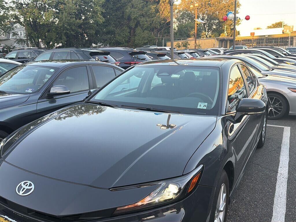2025 TOYOTA Camry
