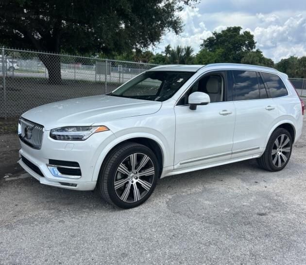 2024 VOLVO XC90