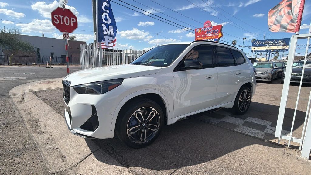 2024 BMW X1