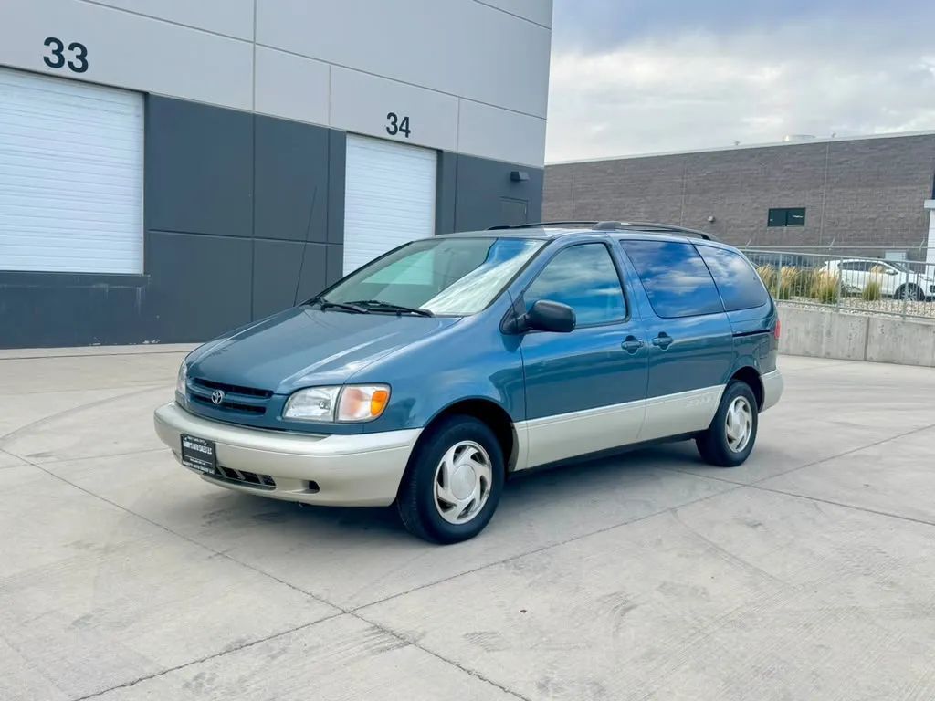 2000 TOYOTA Sienna