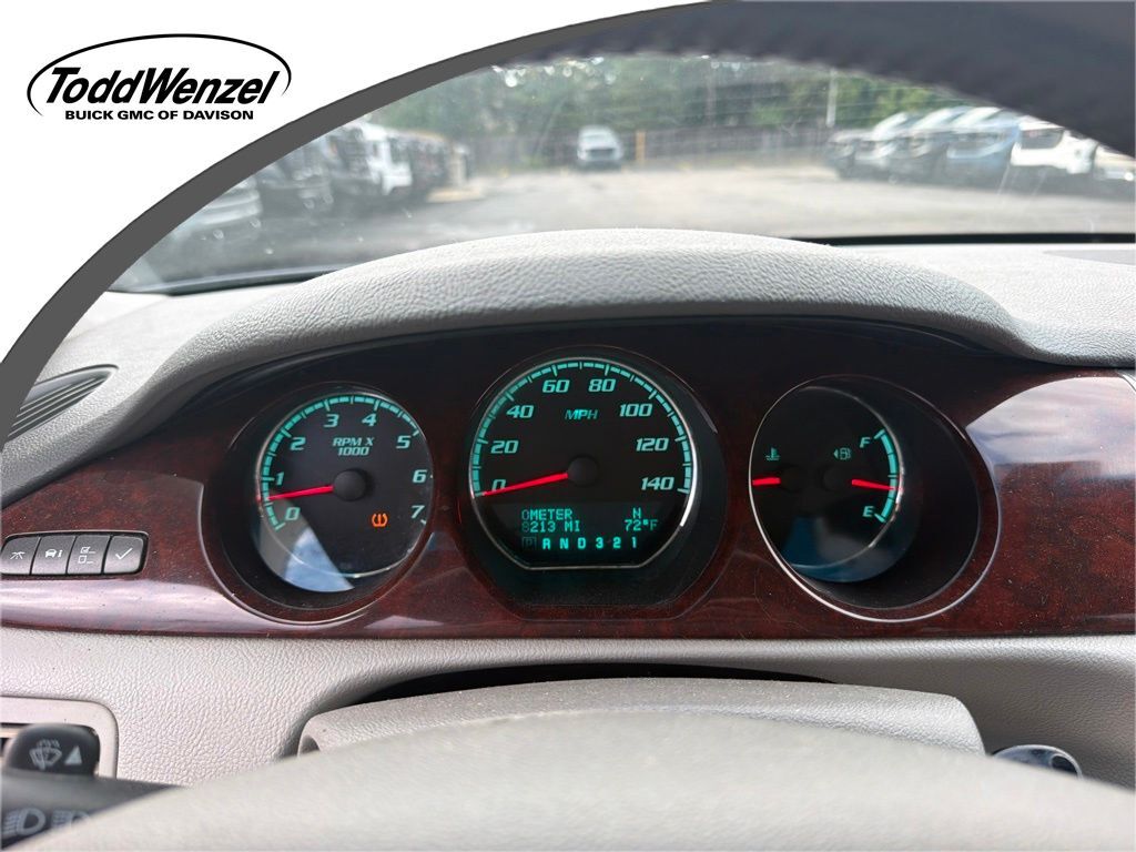 2010 BUICK Lucerne