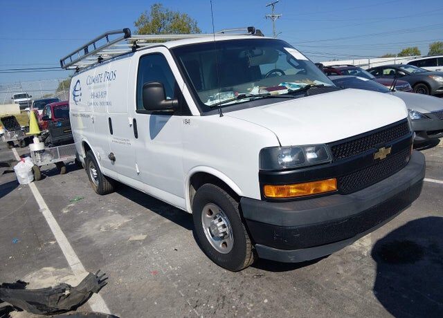 2020 CHEVROLET Express