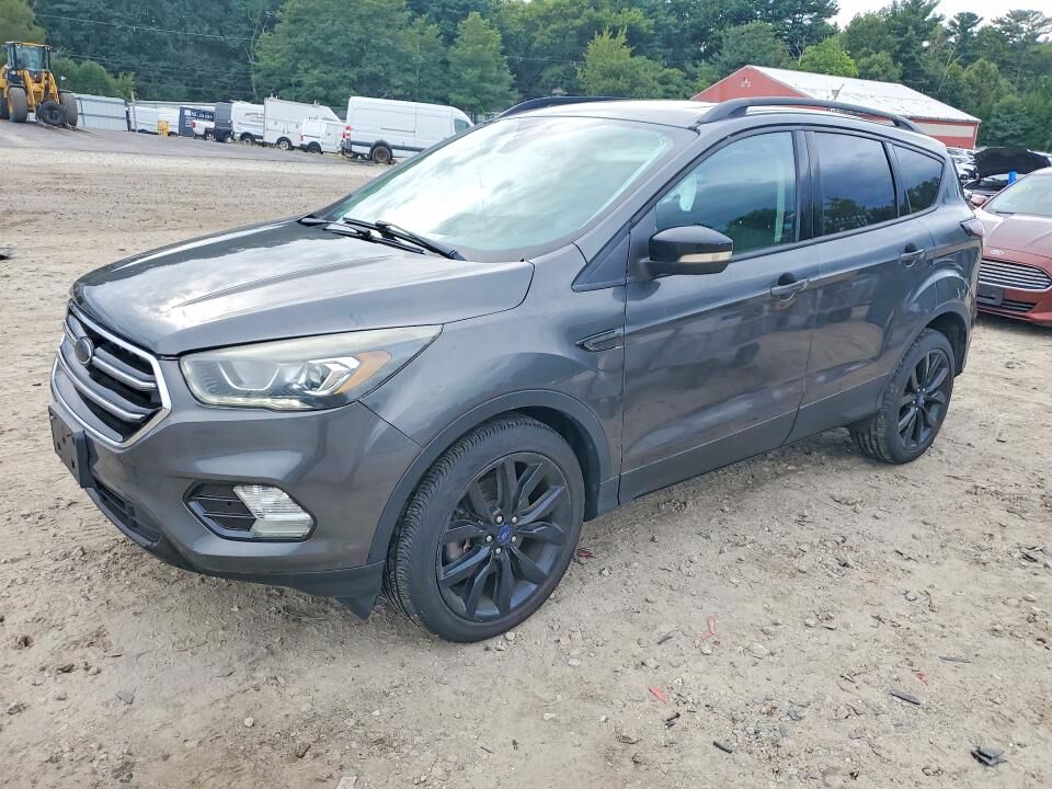 2017 FORD Escape